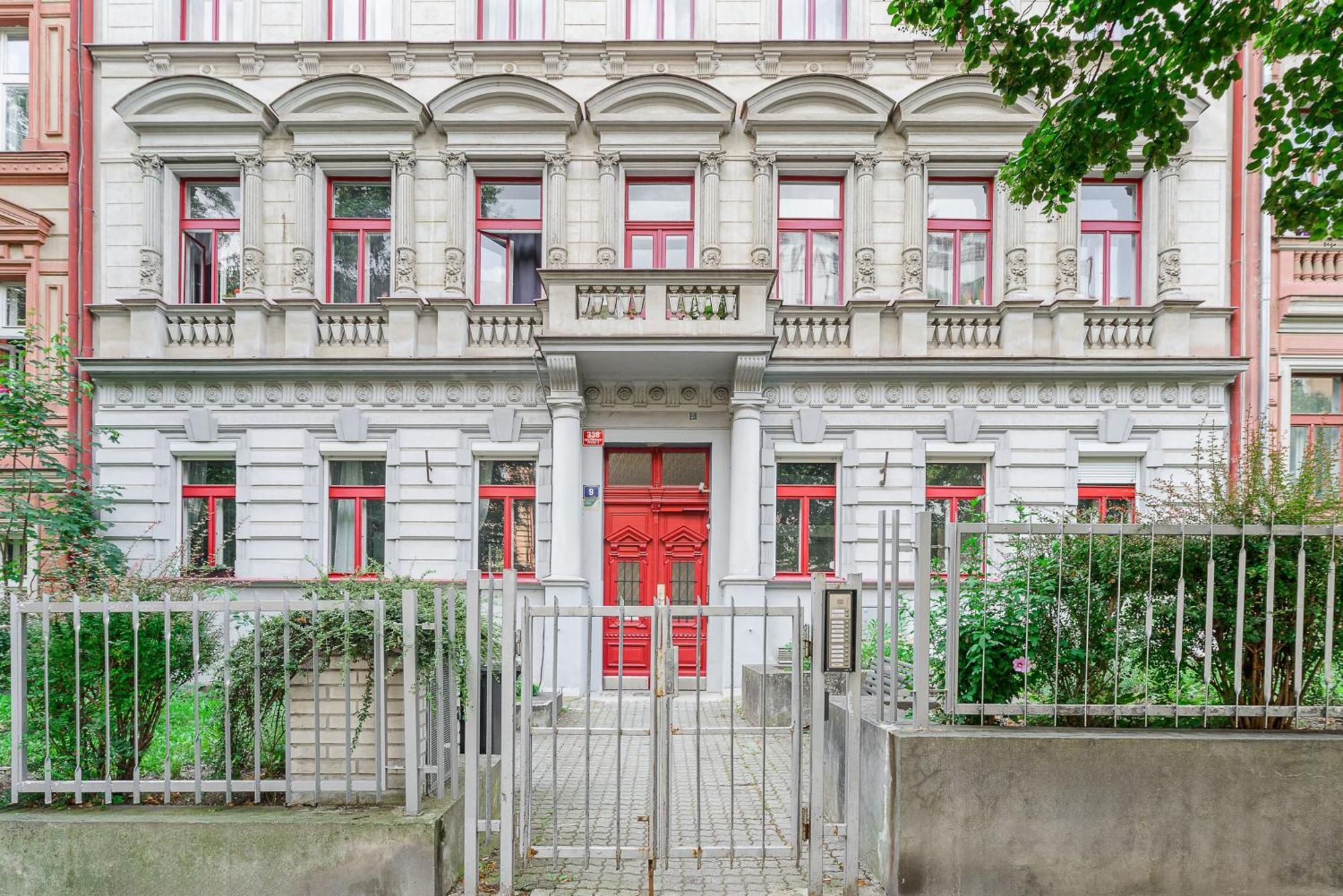 Apartment With 3 Bedroom For Family