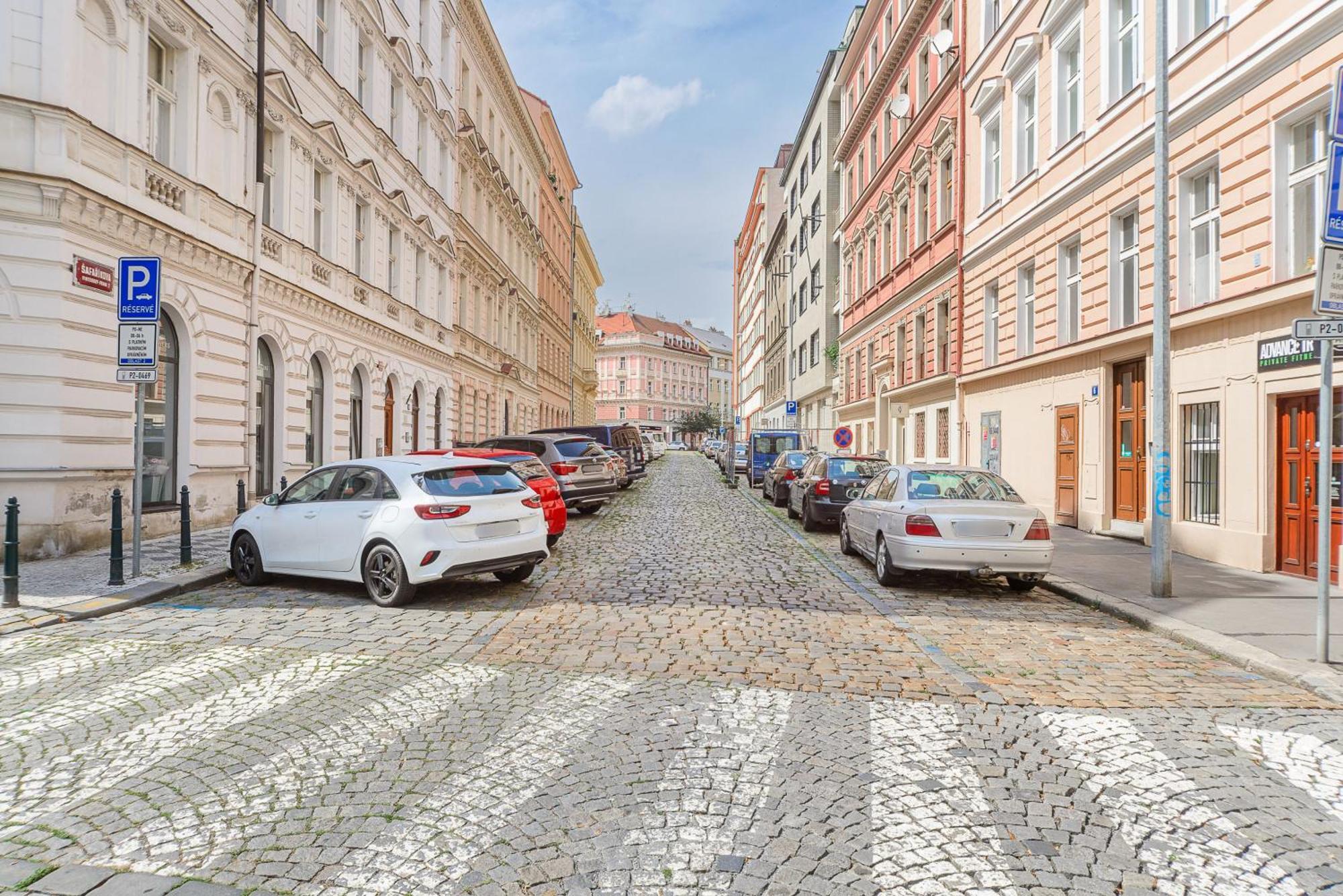 With 3 Bedroom For Family Apartment Prague